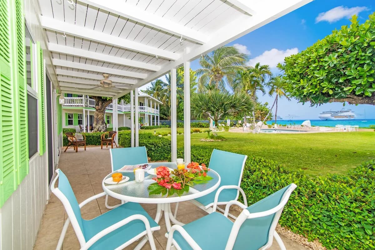 Cocoplum #5 – 2BR Oceanfront Condo on Seven Mile Beach photo 3