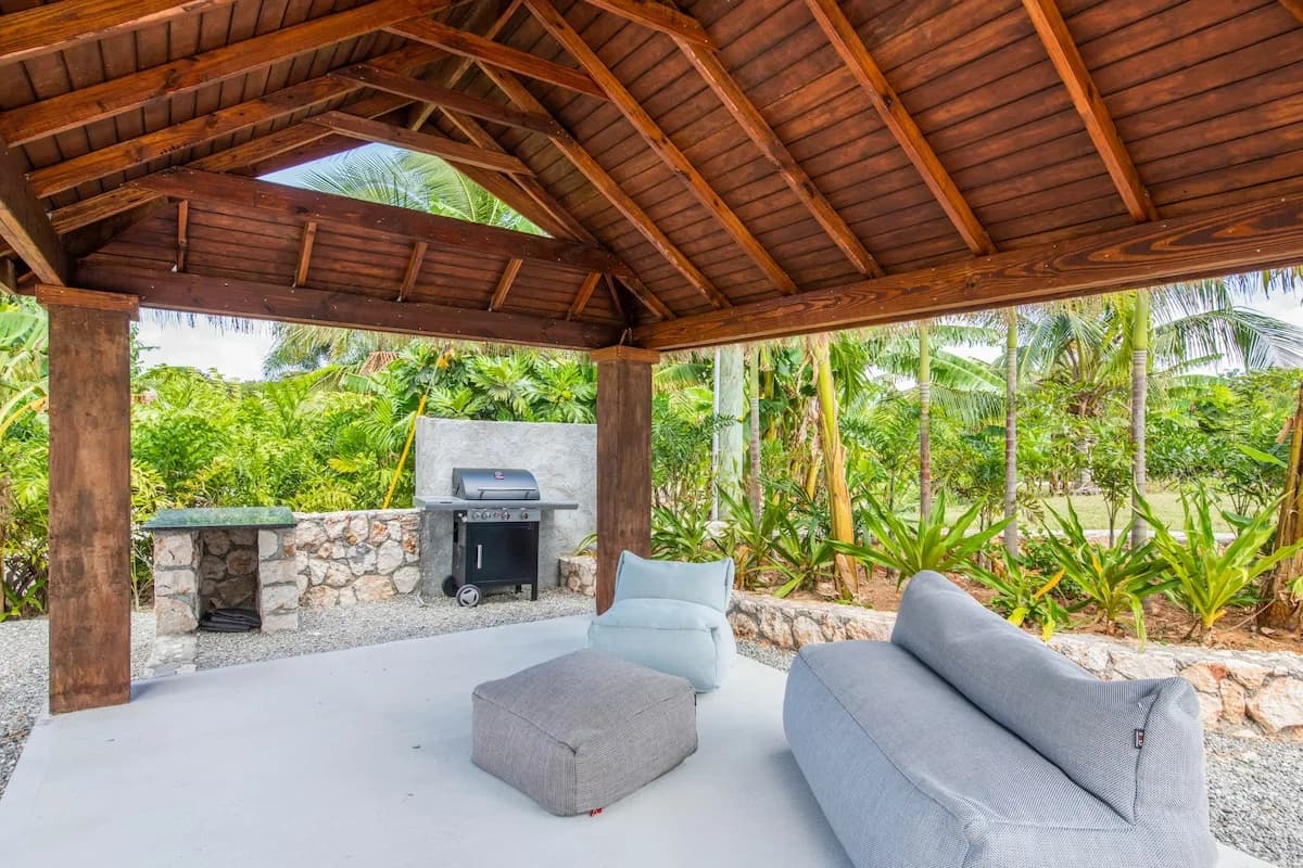 The Mastic Cana Cottage | 2BR w/ Private Pool on 11 Acre North Side Estate photo 4