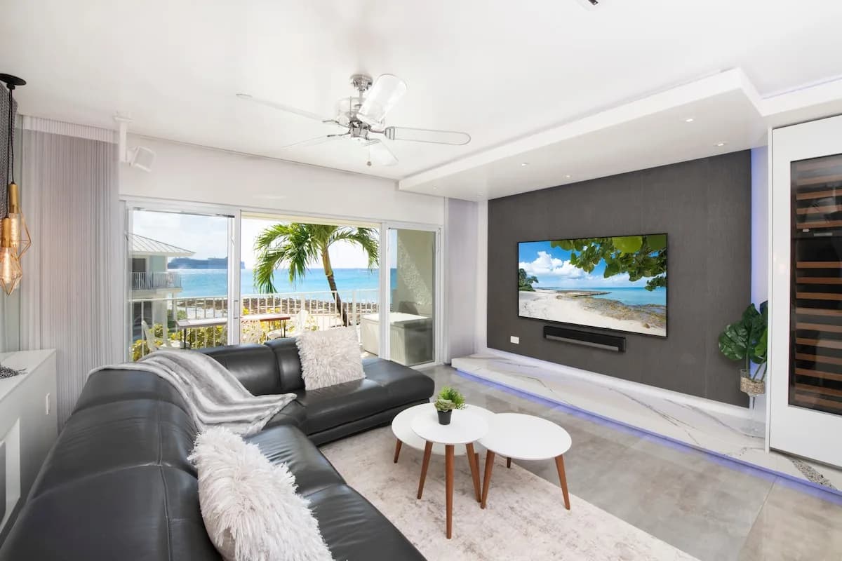 Grape Tree #10 - Luxe 2BR Ocean View Condo on Seven Mile Beach photo 5
