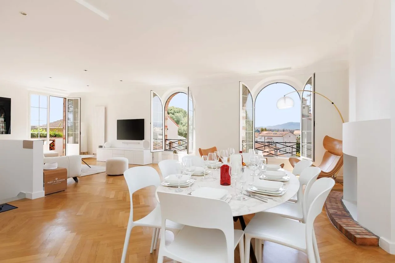Un sanctuaire moderne à Cannes, photo 3