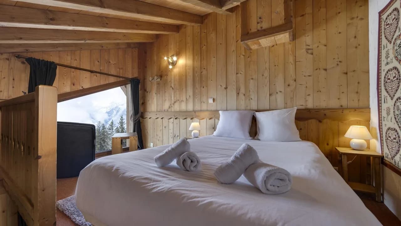 Spacious Chalet Overlooking Mont Pourri photo 3