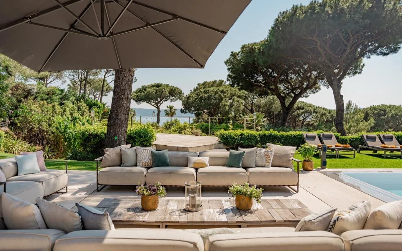 Mediterraner Rückzugsort mit großem Pool, Foto 4