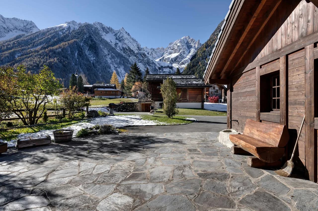 Chalet Spacieux Avec Vues et Bain à Remous, photo 2