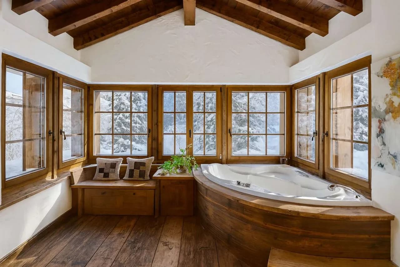 Chalet Spacieux Avec Vues et Bain à Remous, photo 3