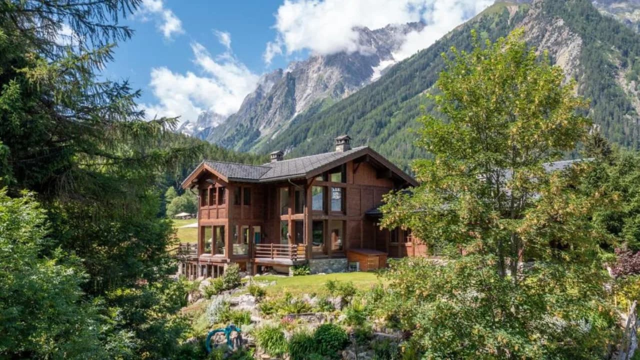 Chalet Spacieux Avec Vues et Bain à Remous, photo 4