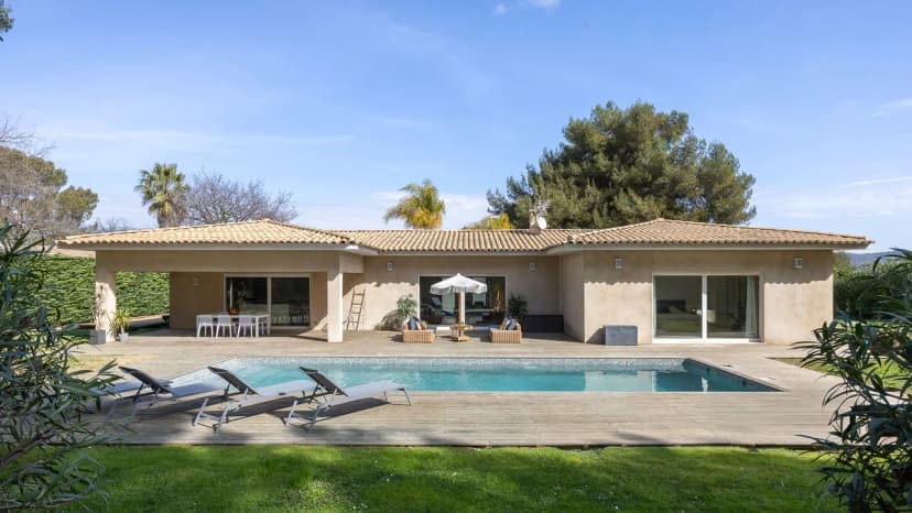 Luxury Villa Near Mougins Center