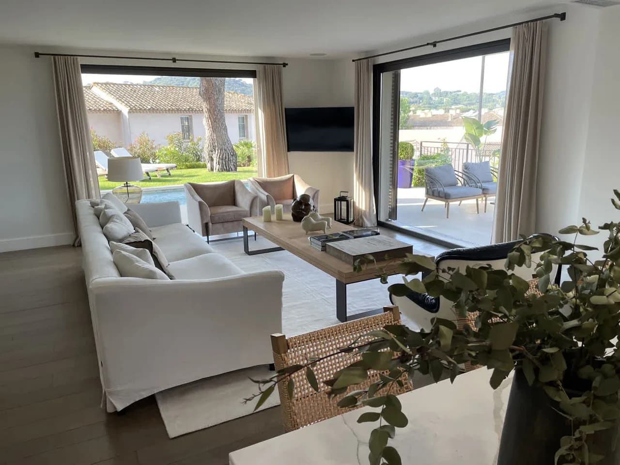 Gartenlounge-Villa mit privatem Pool und Ausblick, Foto 2