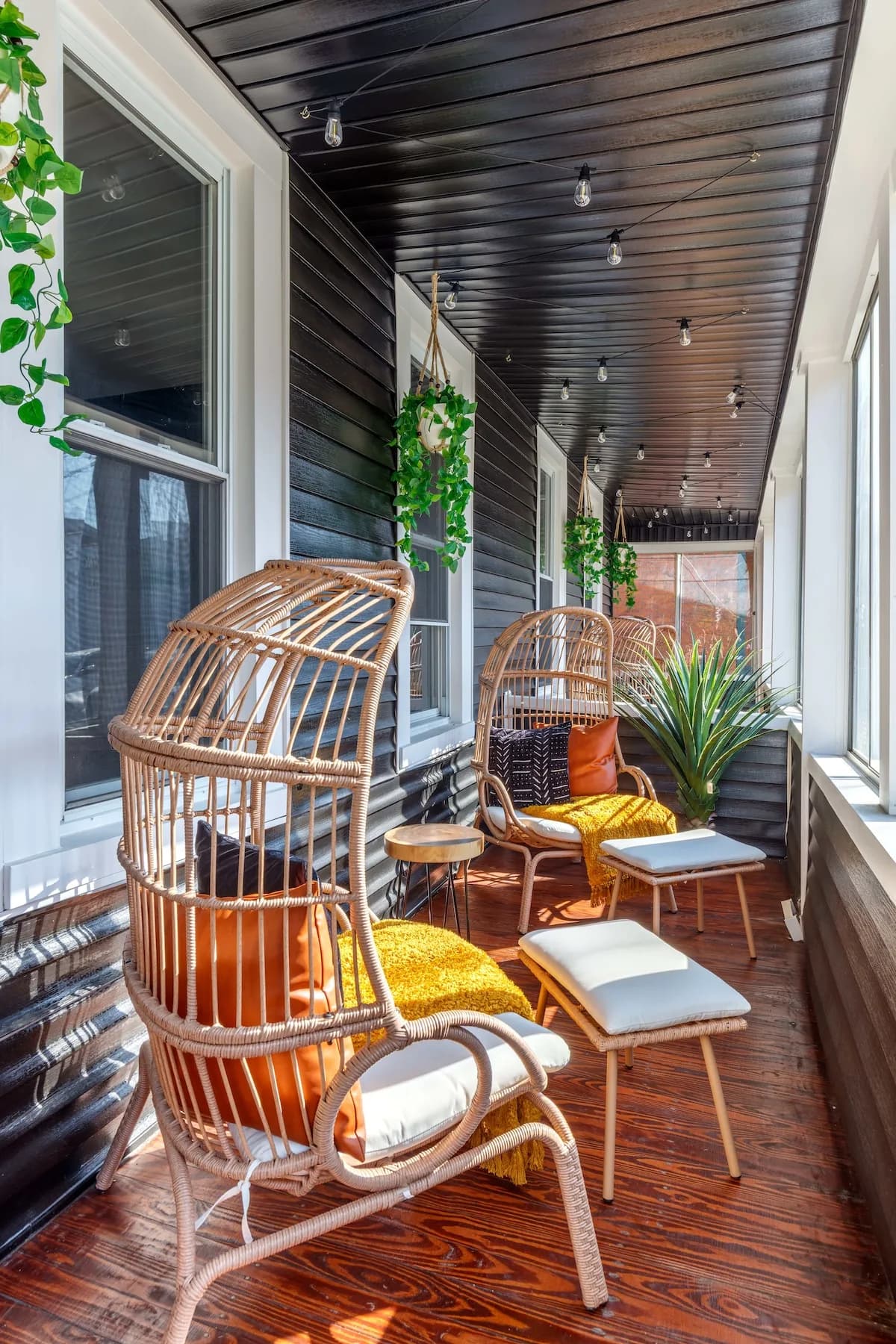 🌿Blue Casita by Jungle House | 5,800+ Reviews | Near Nationwide Arena, OSU & Convention Center | Downtown & Short North | Walkable to High Street | Free Parking  🌿 Blue Casita by Jungle House | Walkable to High Street | Near Na photo 2