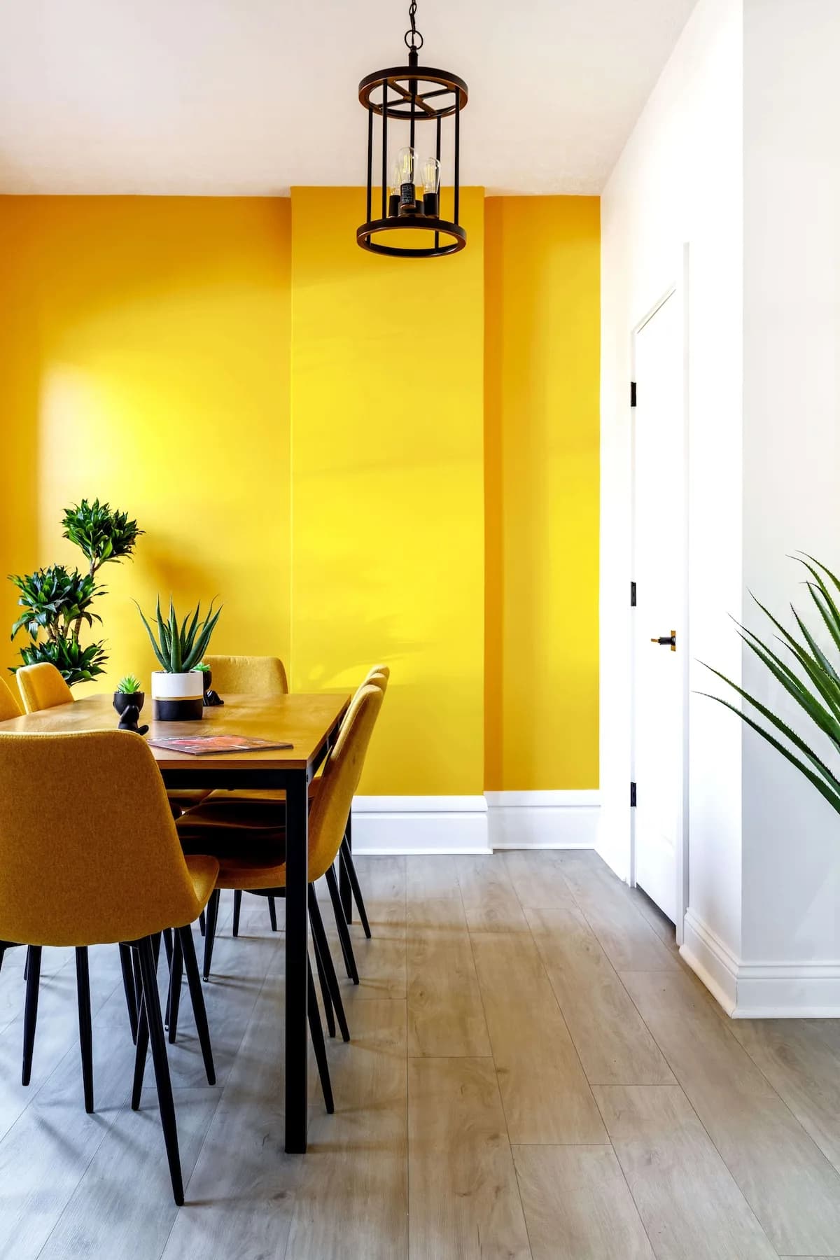🌿Casa Serena by Jungle House | Free Parking | 5,800+ Reviews | Downtown & Short North | Close to OSU, Convention Center & Nationwide Arena photo 3