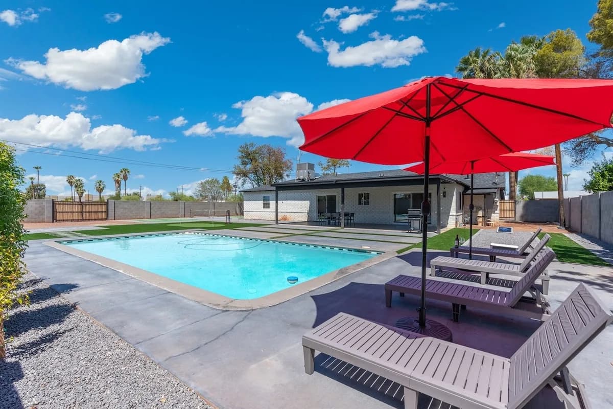 Downtown Phoenix Pool Pickleball Mini Putt Home AZ, Foto 2