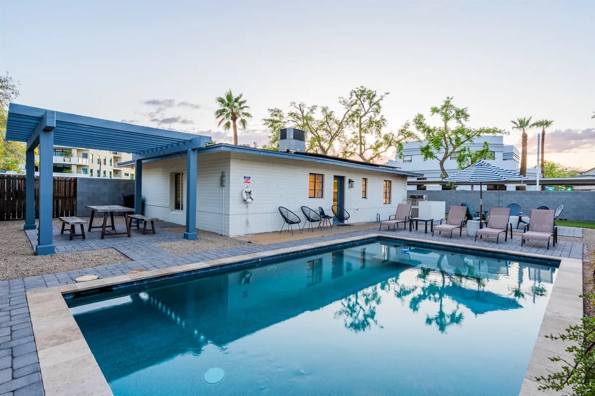 Sparkling Pool Oasis in Scottsdale