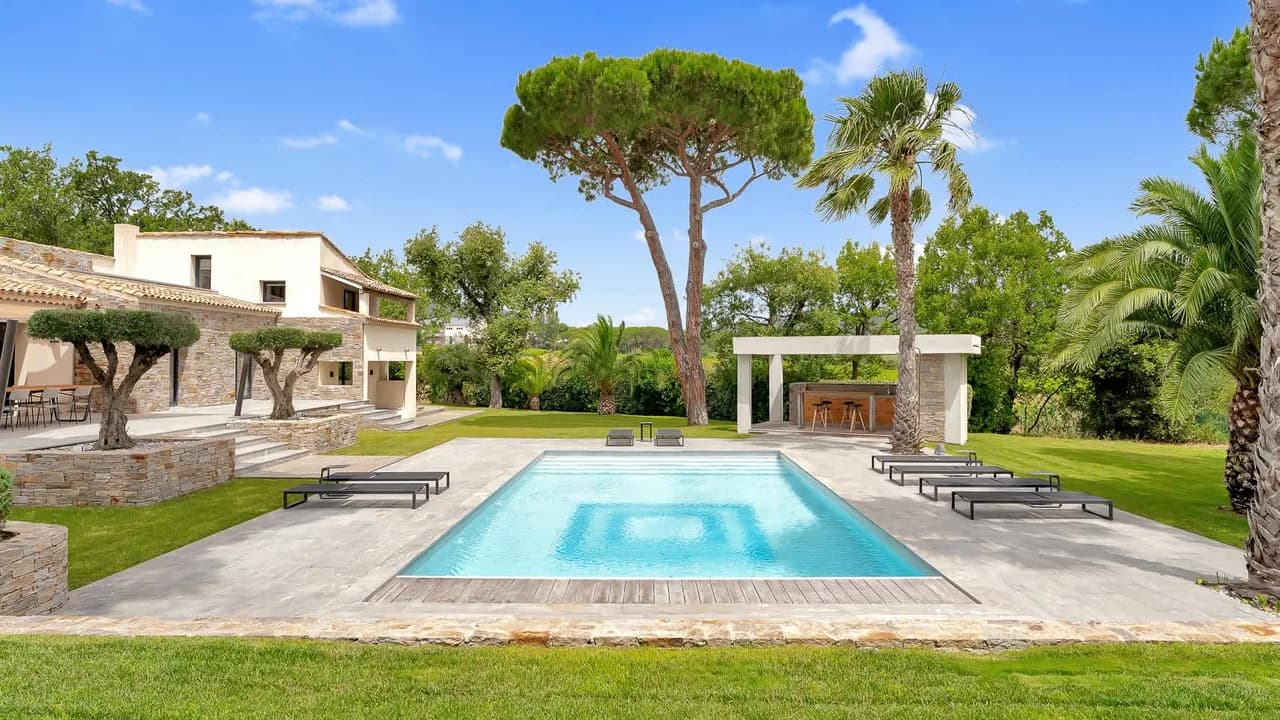 Elegant Villa With Pool House, Foto 5