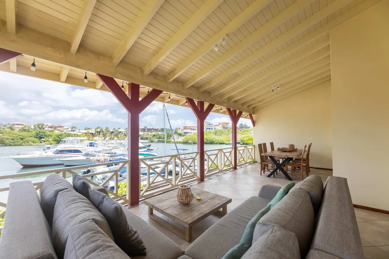 Penthouse Overlooking Spanish Water in Willemstad photo 3