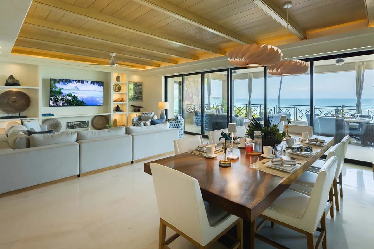 Beachfront Retreat with Direct Access in Punta Mita photo 2