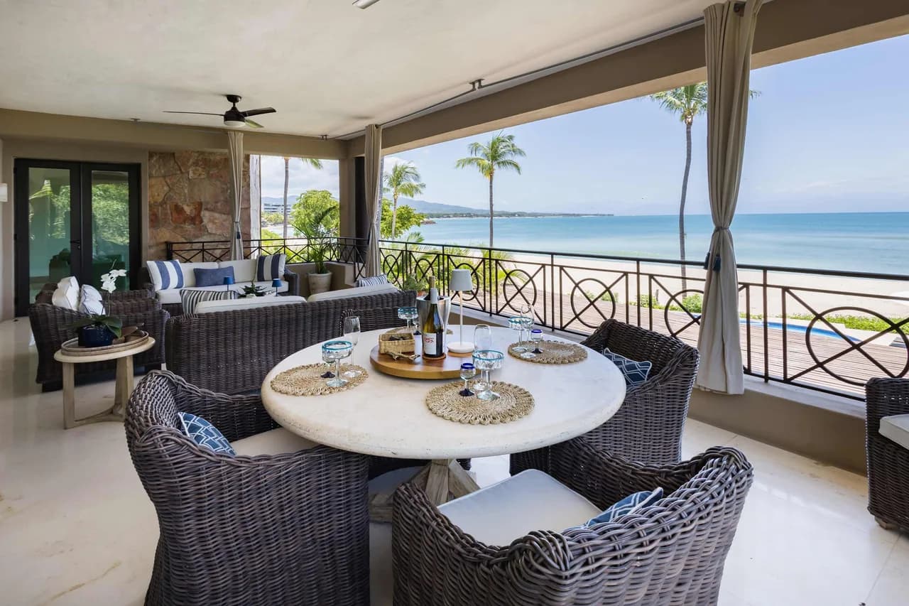 Beachfront Retreat with Direct Access in Punta Mita photo 4