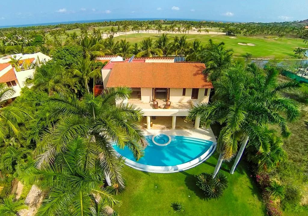 Beachfront Six Bedroom Villa in Punta Mita photo 5