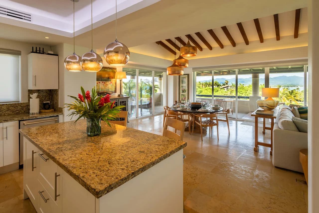 Beachfront Retreat with Private Access in Punta Mita, photo 4
