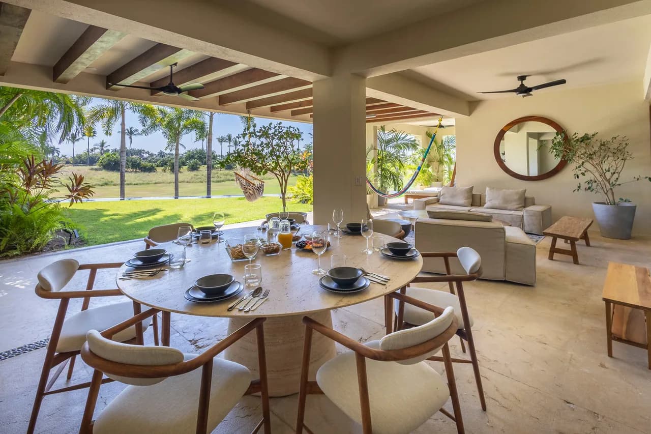 Beachfront Four-Bedroom Condo in Punta Mita, photo 2