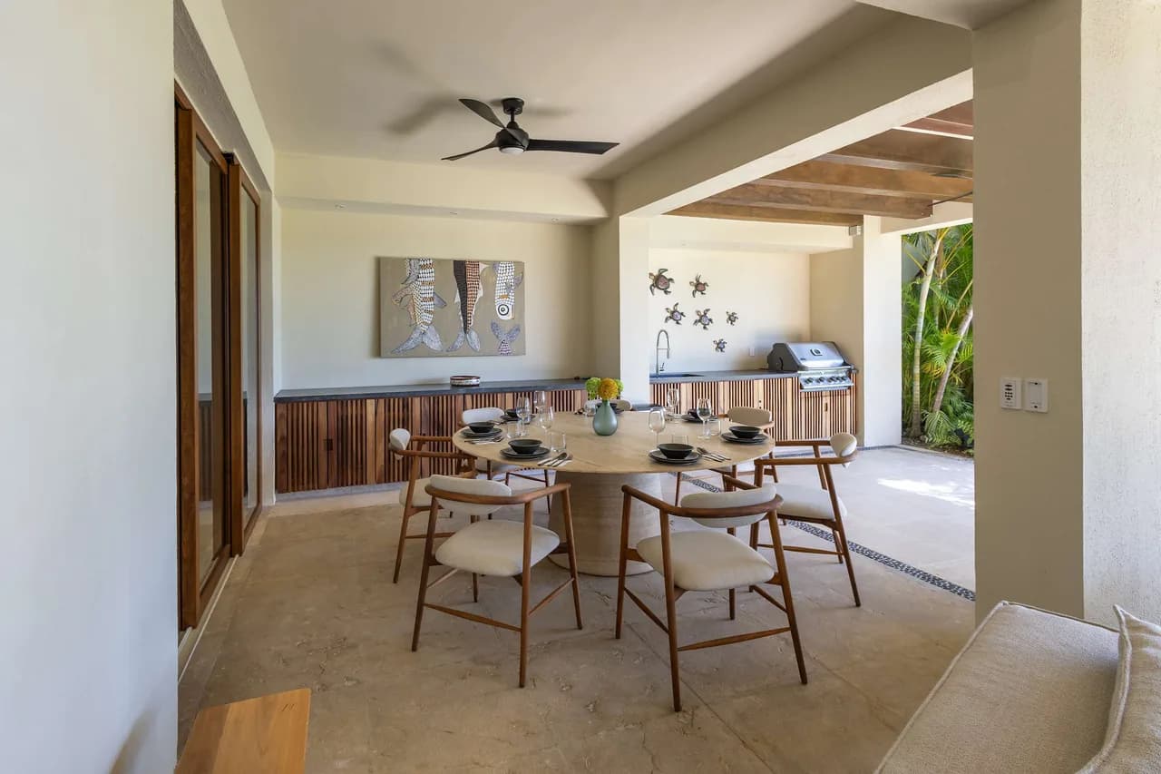 Beachfront Four-Bedroom Condo in Punta Mita, photo 5
