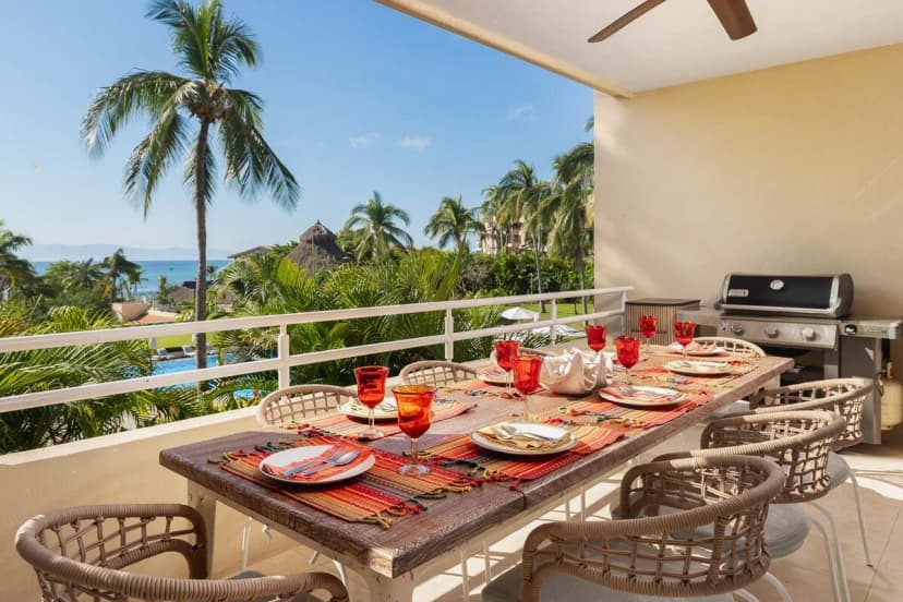 Oceanview 3BR Condo | Walk to Beach & Dining | 