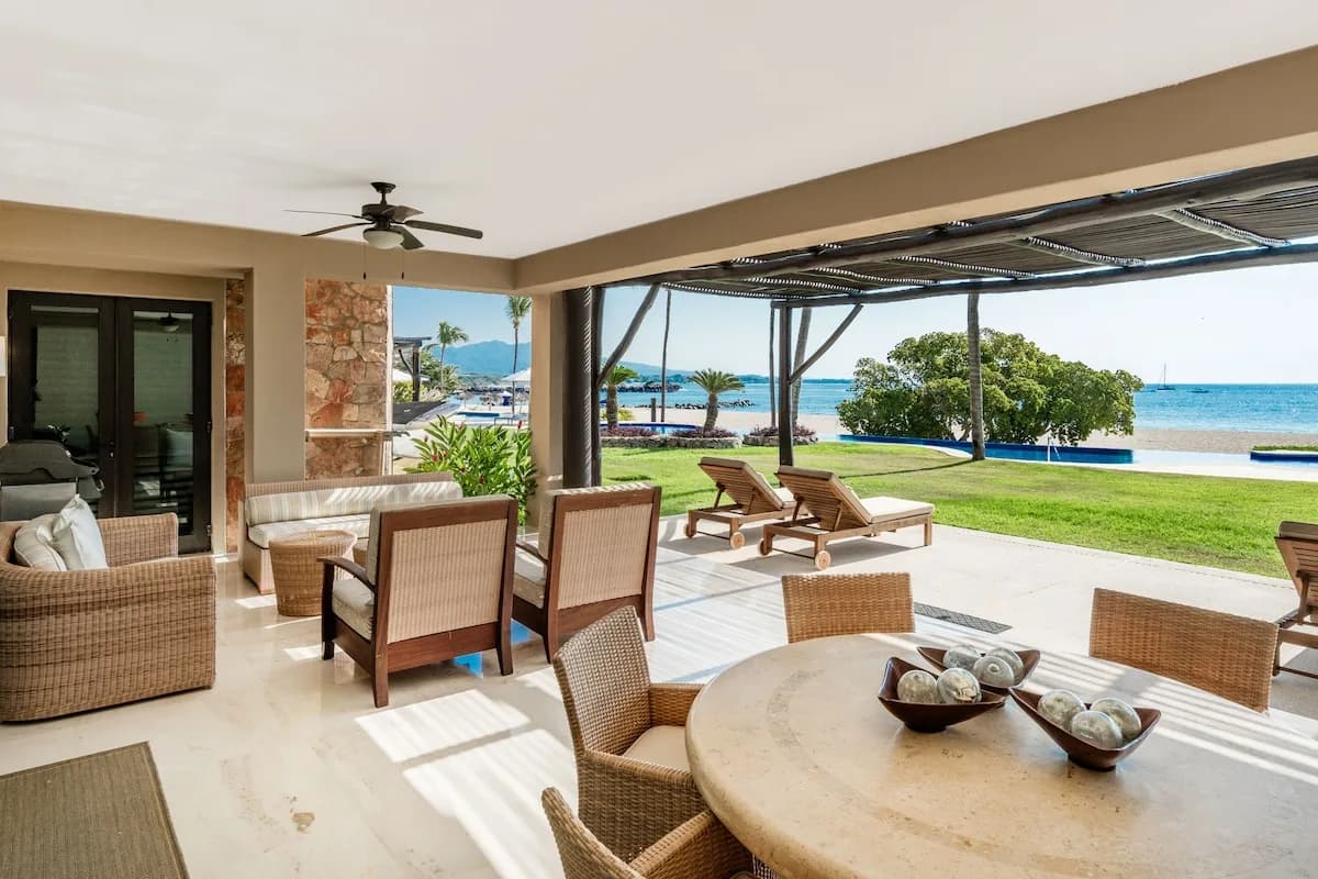Ocean View Beachfront Villa in Hacienda de Mita, photo 2