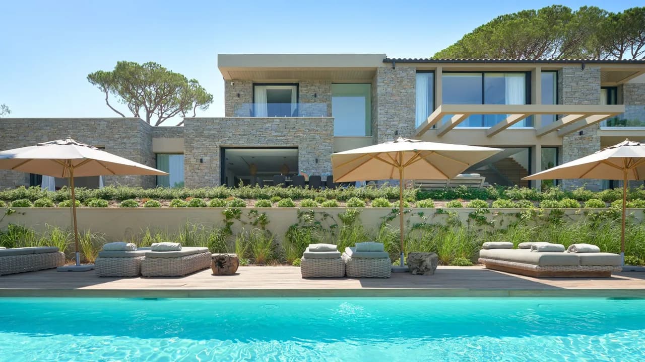 Zeitgenössische Villa mit Blick auf Saint-Tropez, Foto 5