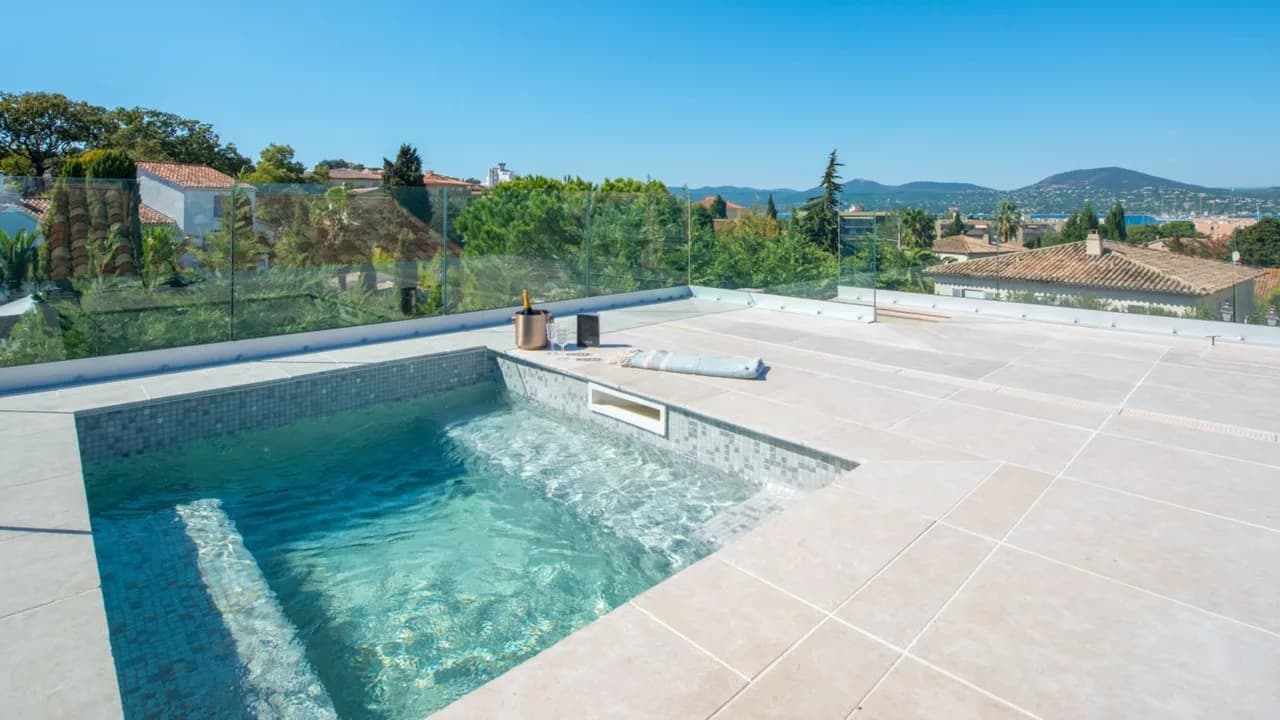 Zentral gelegenes Luxus-Retreat in Saint-Tropez, Foto 4