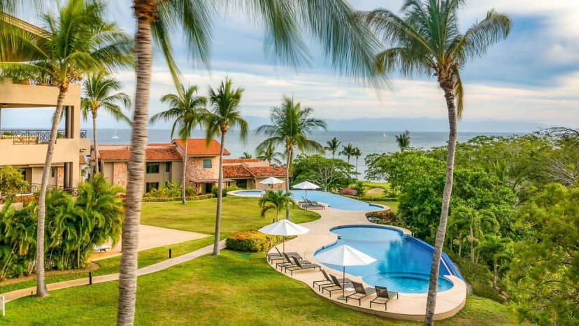 Exclusive Hacienda Penthouse Near Beach