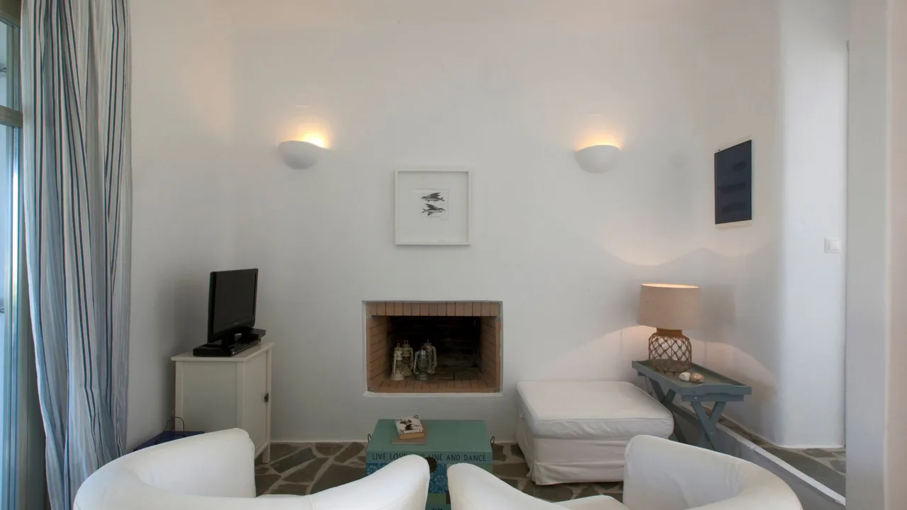 Cycladic Retreat With Coastal Views photo 2