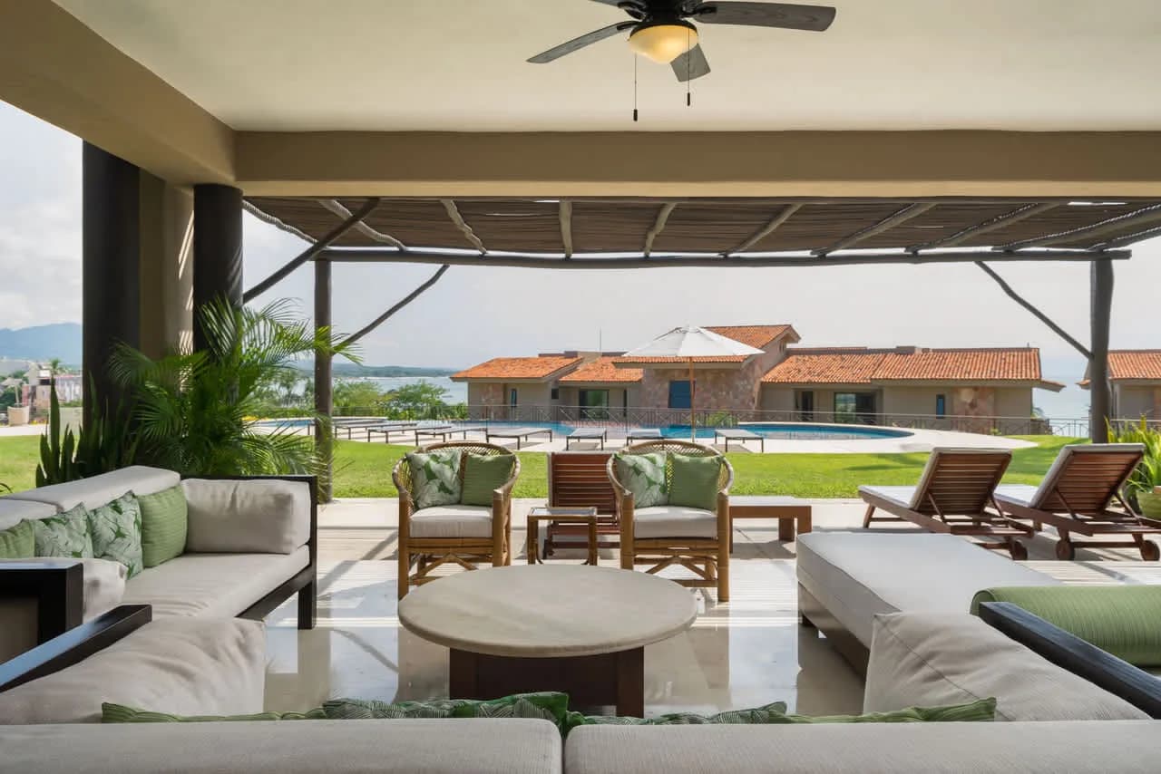 Contemporary Four-Bedroom Retreat in Punta Mita, photo 3