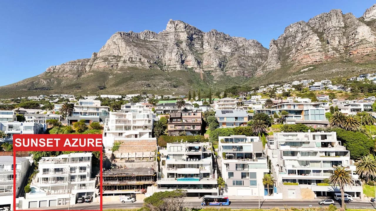 Beachfront Apartment with Panoramic Views in Cape Town photo 3