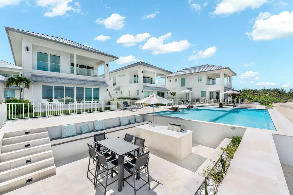Strandvilla mit vier Schlafzimmern in Grand Cayman, Foto 3