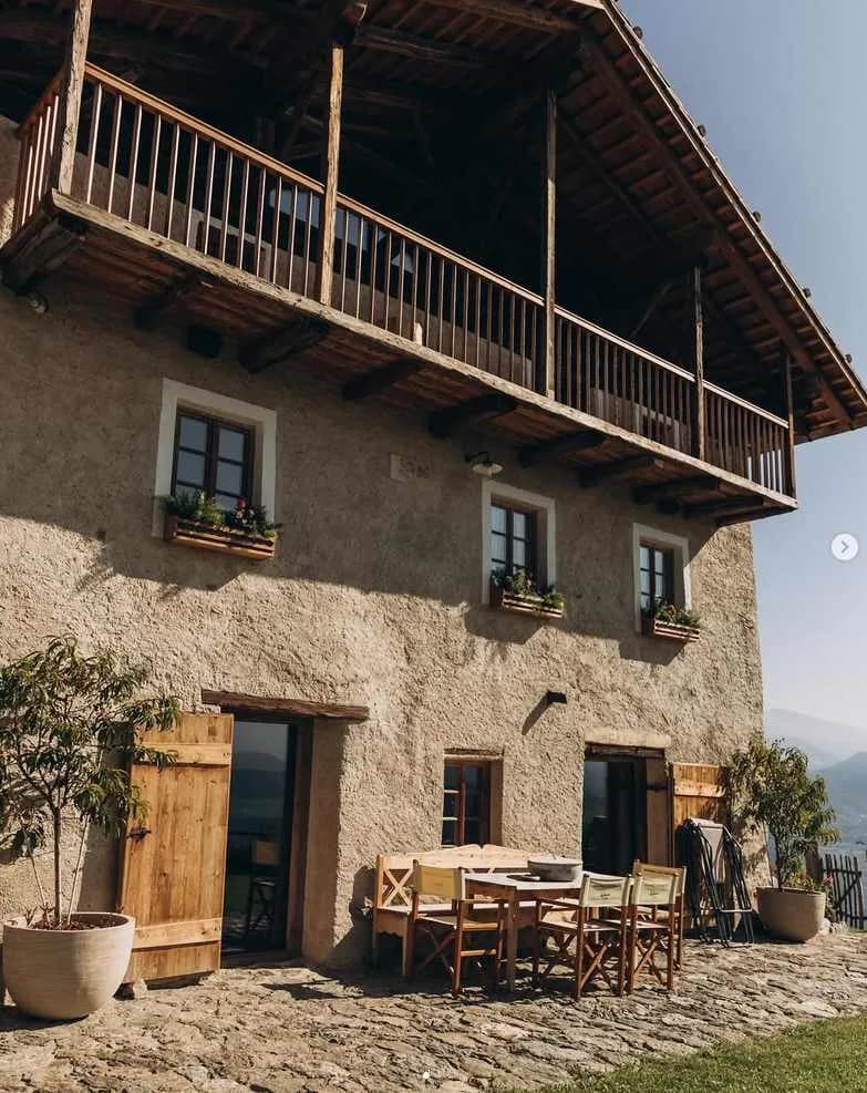 South Tyrol Lodge With Mountain Views photo 2