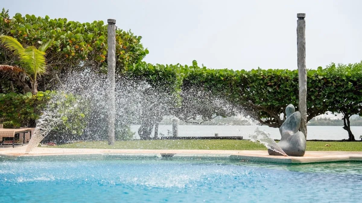 Villa Castillo | 8BR | Waterfront & Private Pool photo 5