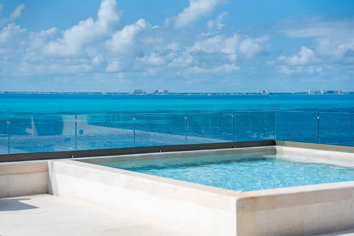 Luxury Penthouse | 9BR | Private Rooftop w/ Pool photo 3