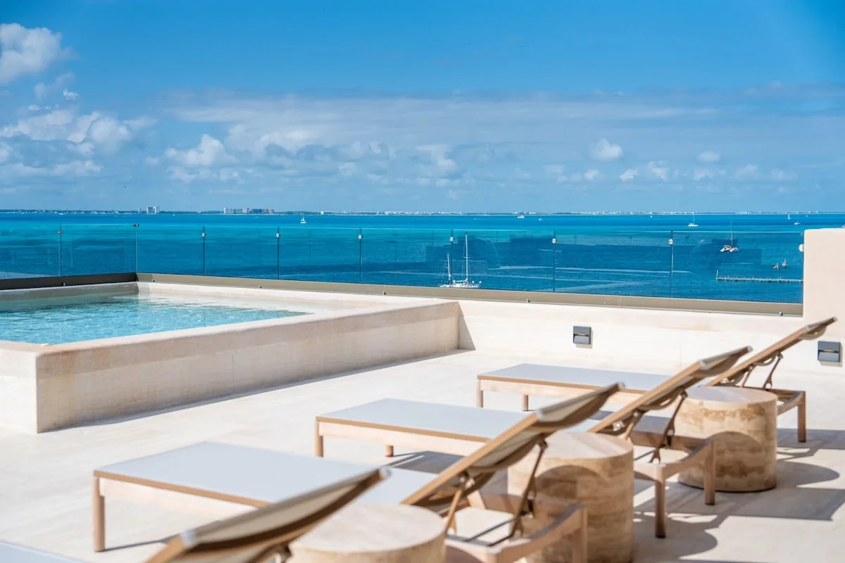 Luxury Penthouse | 9BR | Private Rooftop w/ Pool photo 4