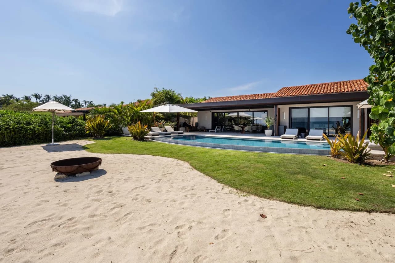 Accessible Beachfront Villa in Punta Mita, foto 2
