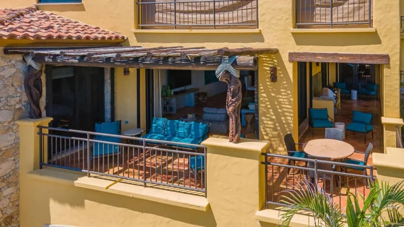 Panoramic Sea Views From Cabo Retreat