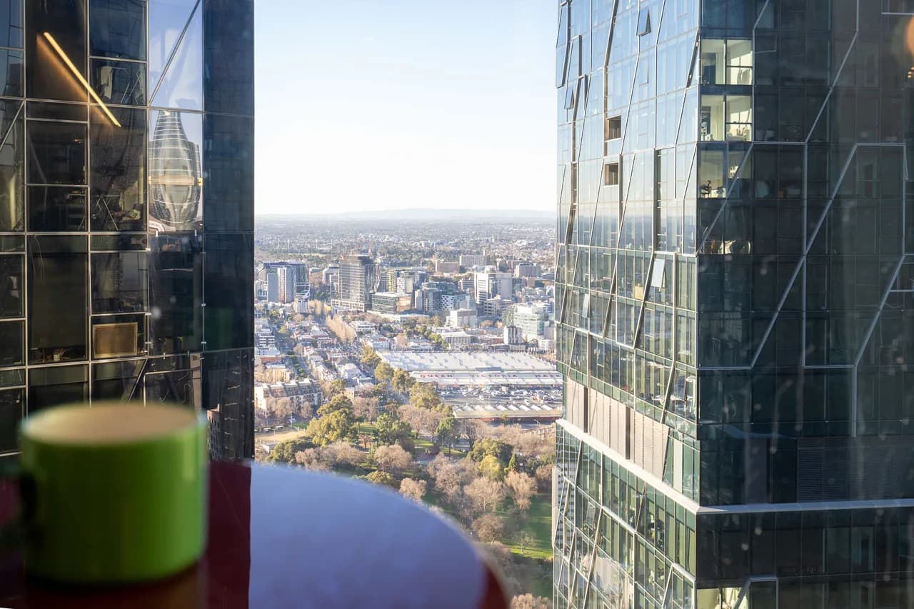 City View One Bedroom Retreat in Victoria photo 2