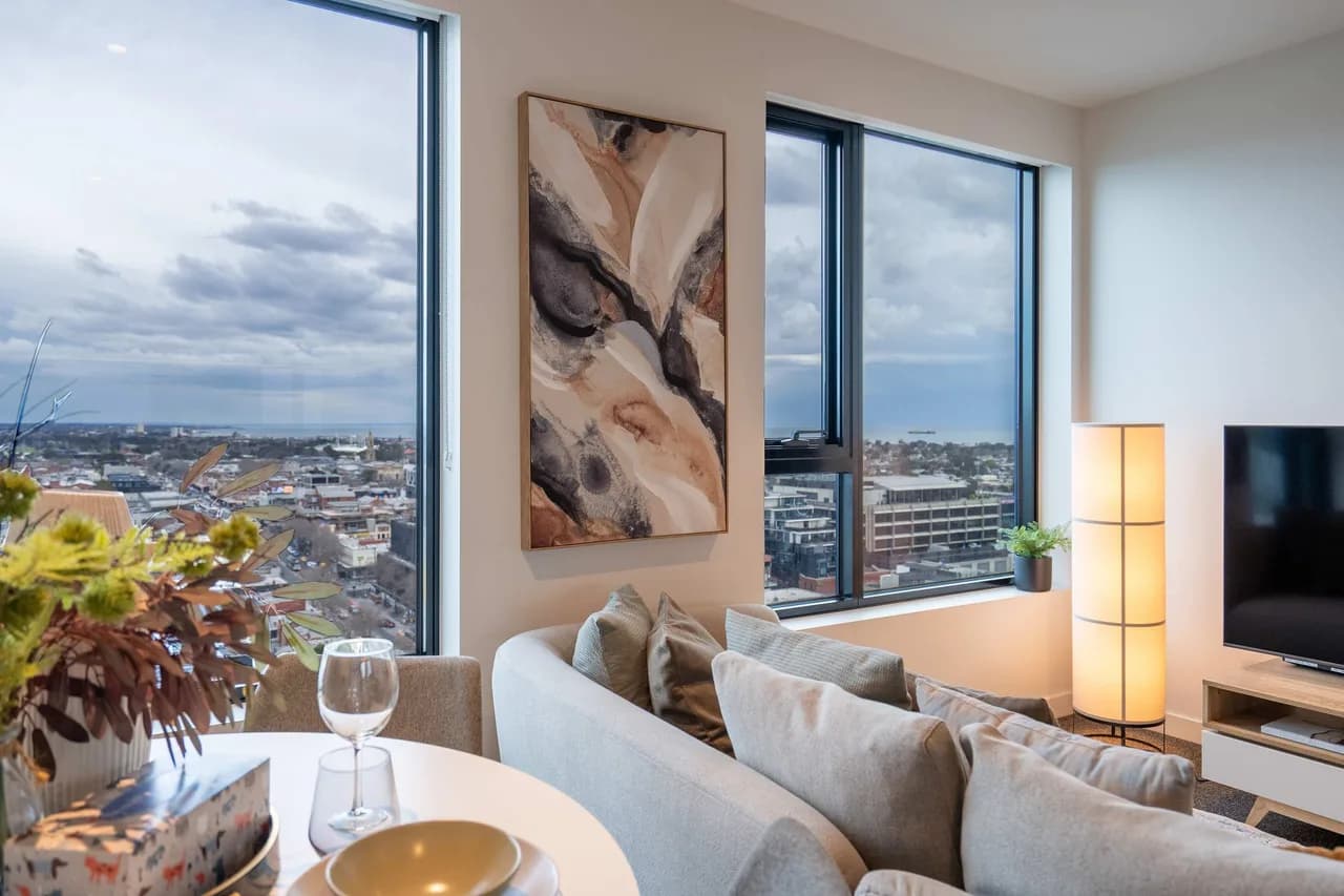 2B Southbank Stay | Pool, Gym, Bay Views photo 5