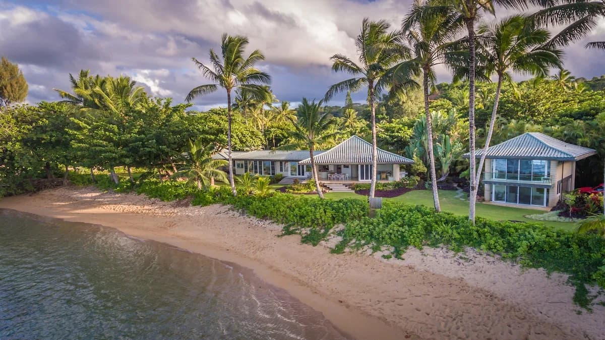 Beachfront Four Bedroom Villa in Kauai
