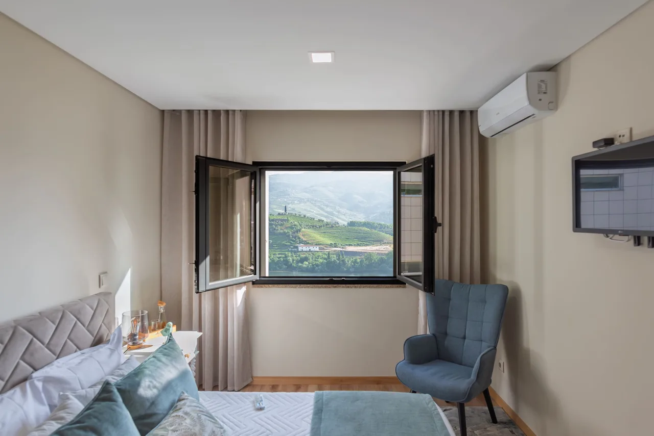 Stylish Douro Valley Stay With Views photo 4