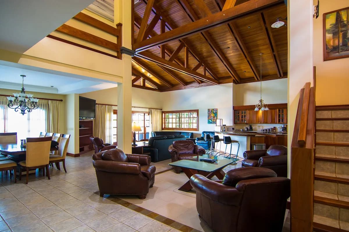Overlooks Los Suenos Marina 5BR photo 3