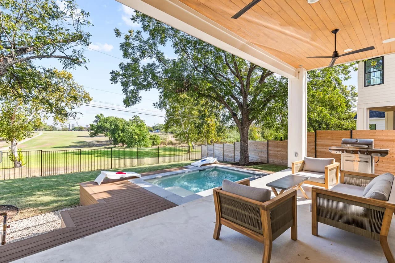 Domaine 7BR - Piscine sur le Golf - 4mi du Centre-Ville, photo 3
