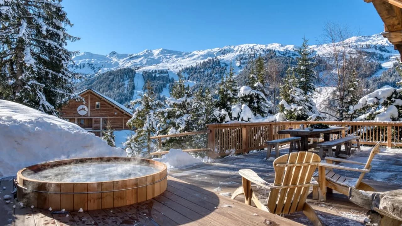 Luxury Chalet Near Slopes With Jacuzzi photo 5