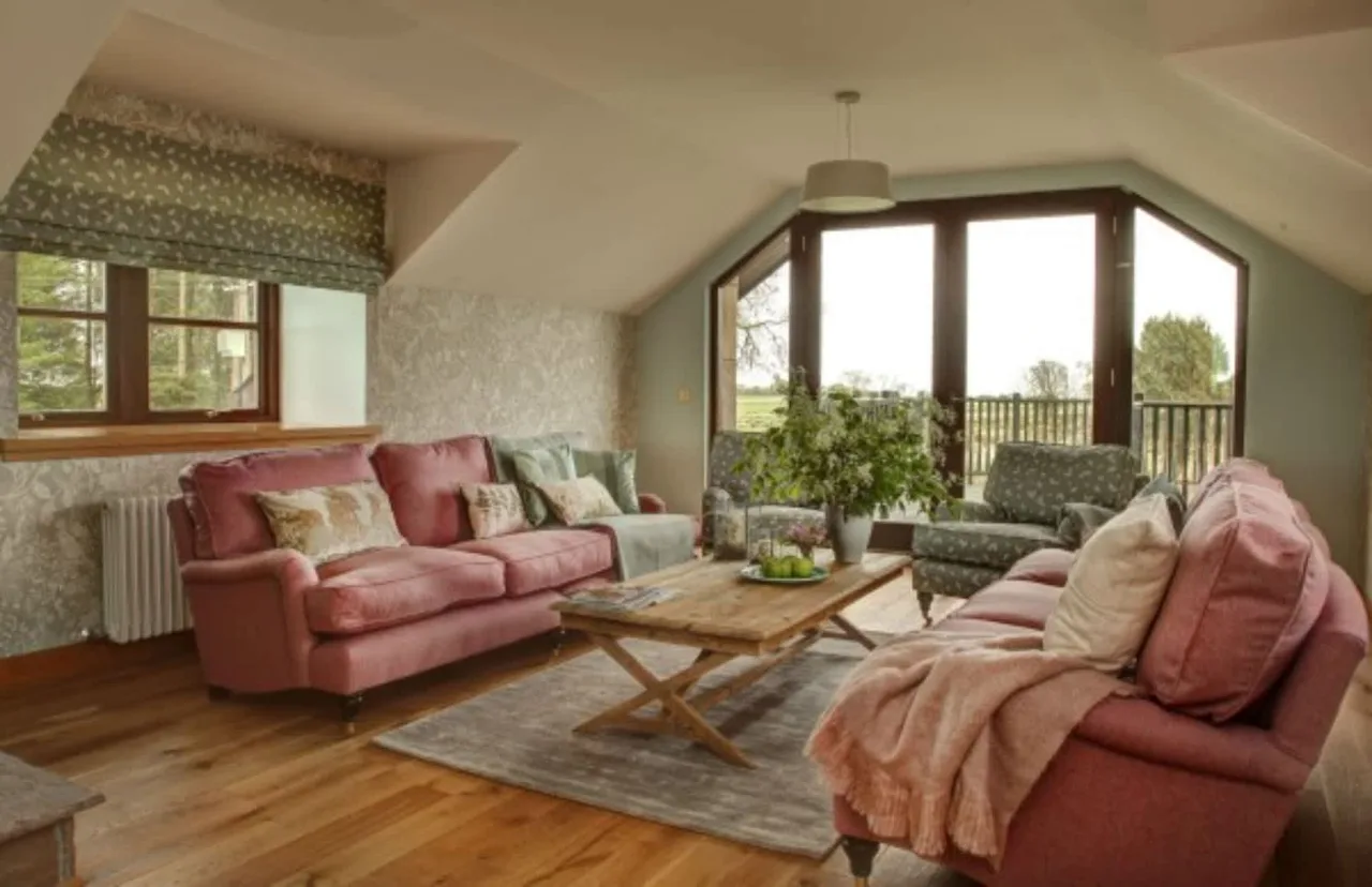 Indulgent Scottish Estate With Panoramic Views photo 2