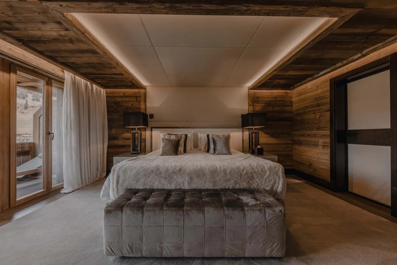 Luxury Alpine Chalet in Saanen photo 3