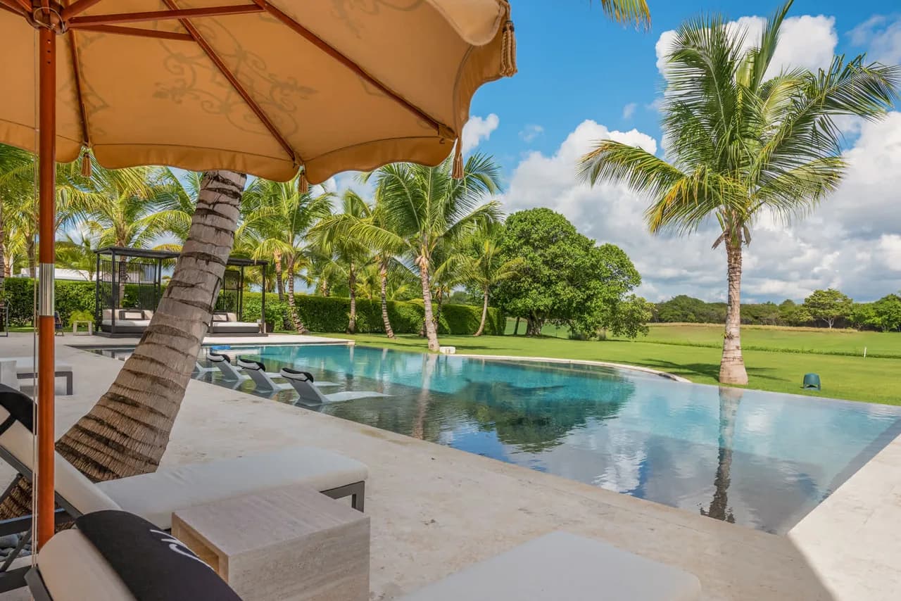 Gulf-Front Villa with Private Pool in Punta Cana photo 2