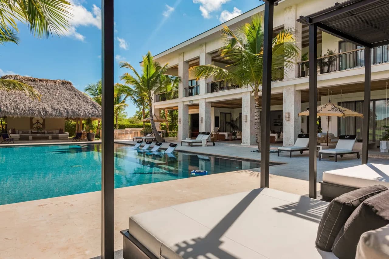 Gulf-Front Villa with Private Pool in Punta Cana photo 3