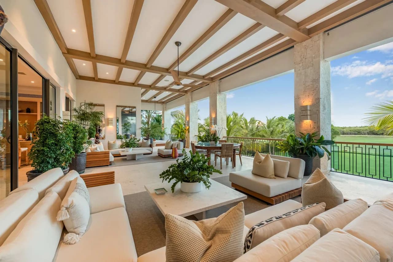 Gulf-Front Villa with Private Pool in Punta Cana photo 4